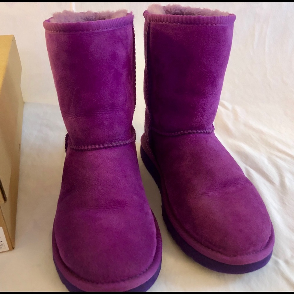 Sold - Ugg Classic in Purple - Sz 5
